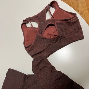 GYMSHARK BRA & LEGGINGS SET